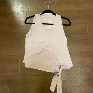 All in favor lavender sleeveless shirt size small